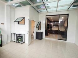 Daisy Park (D13), Terrace #624097151